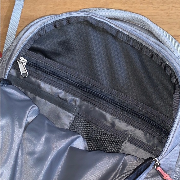 NWT The North Face Borealis Backpack - Picture 10 of 15